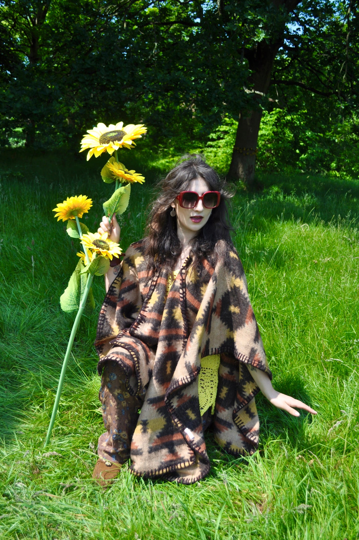 Vintage 70s Brown Aztec Print Shawl