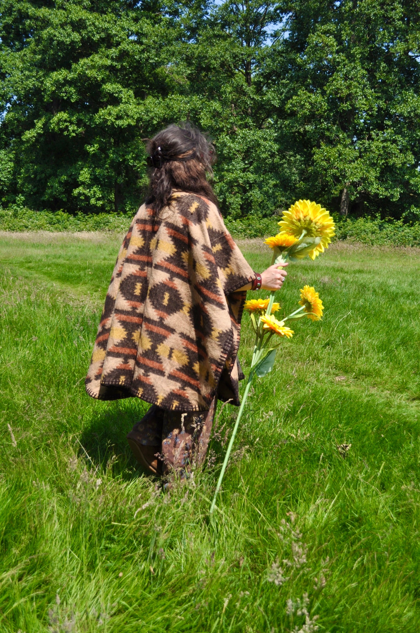 Vintage 70s Brown Aztec Print Shawl