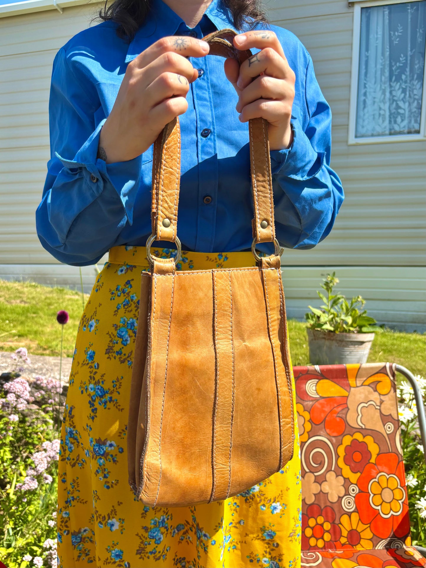 Vintage 70s Tan Leather Shoulder Bag
