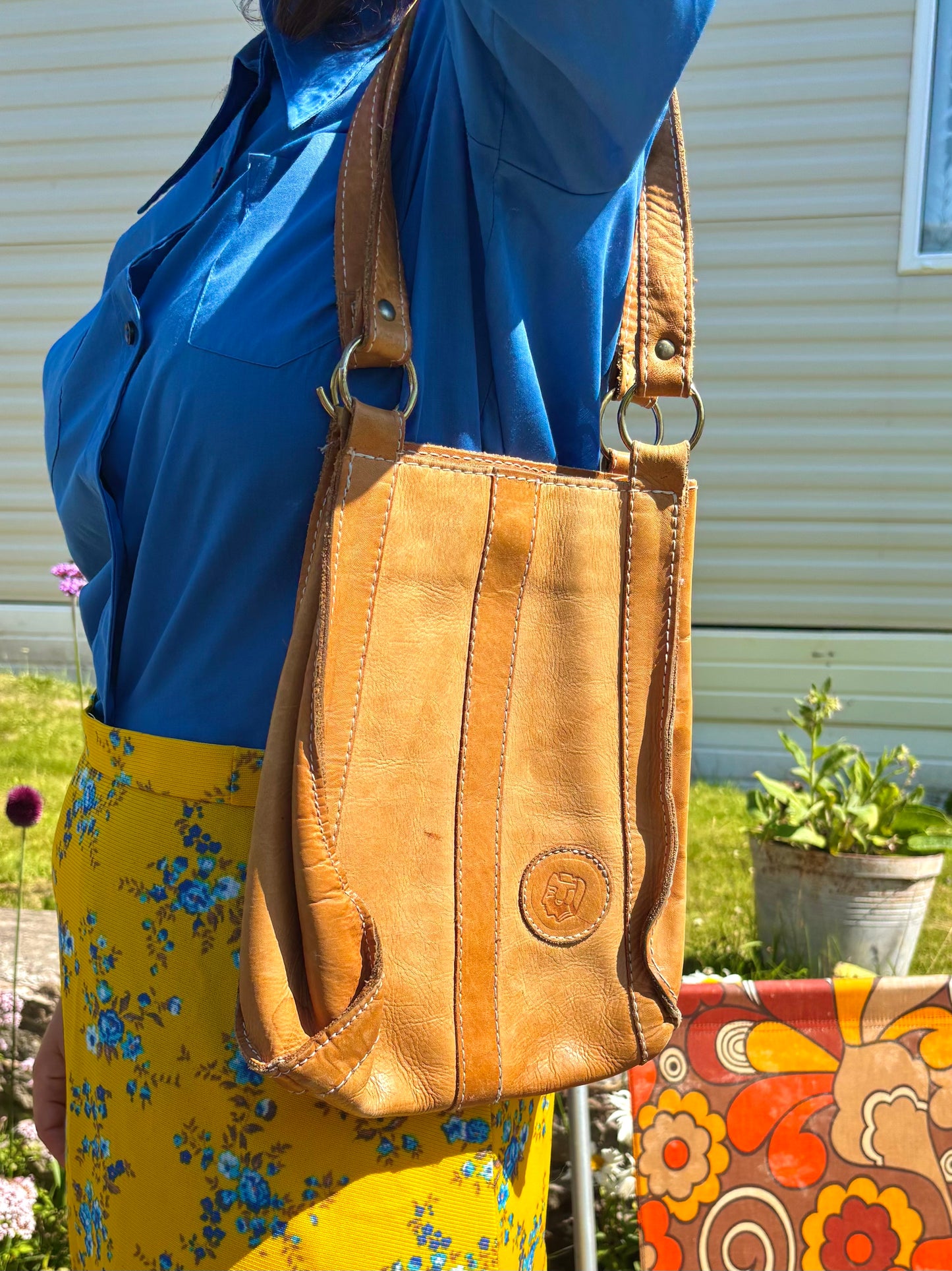 Vintage 70s Tan Leather Shoulder Bag