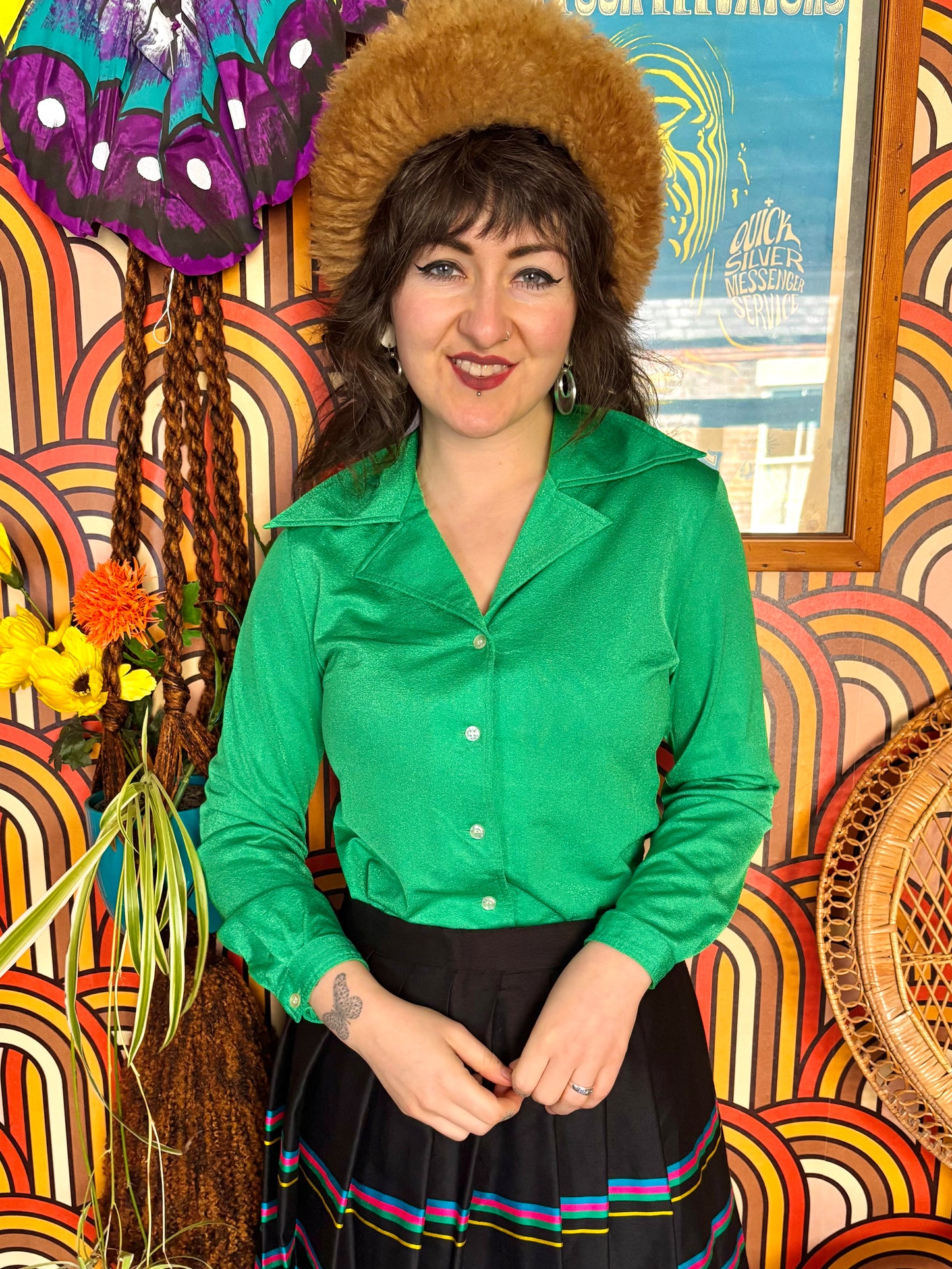 Kitsch Inn Vintage 70s Green Shirt