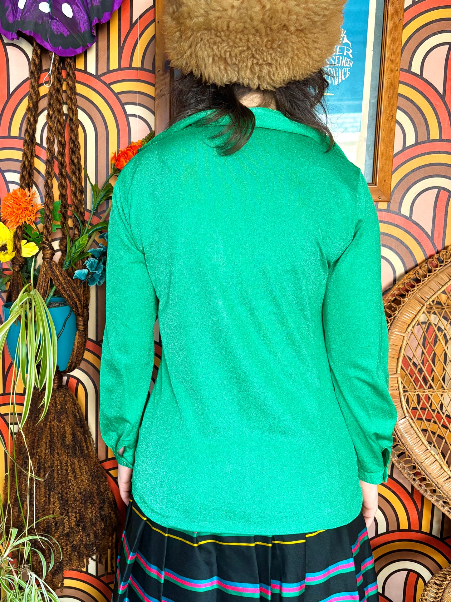 Kitsch Inn Vintage 70s Green Shirt