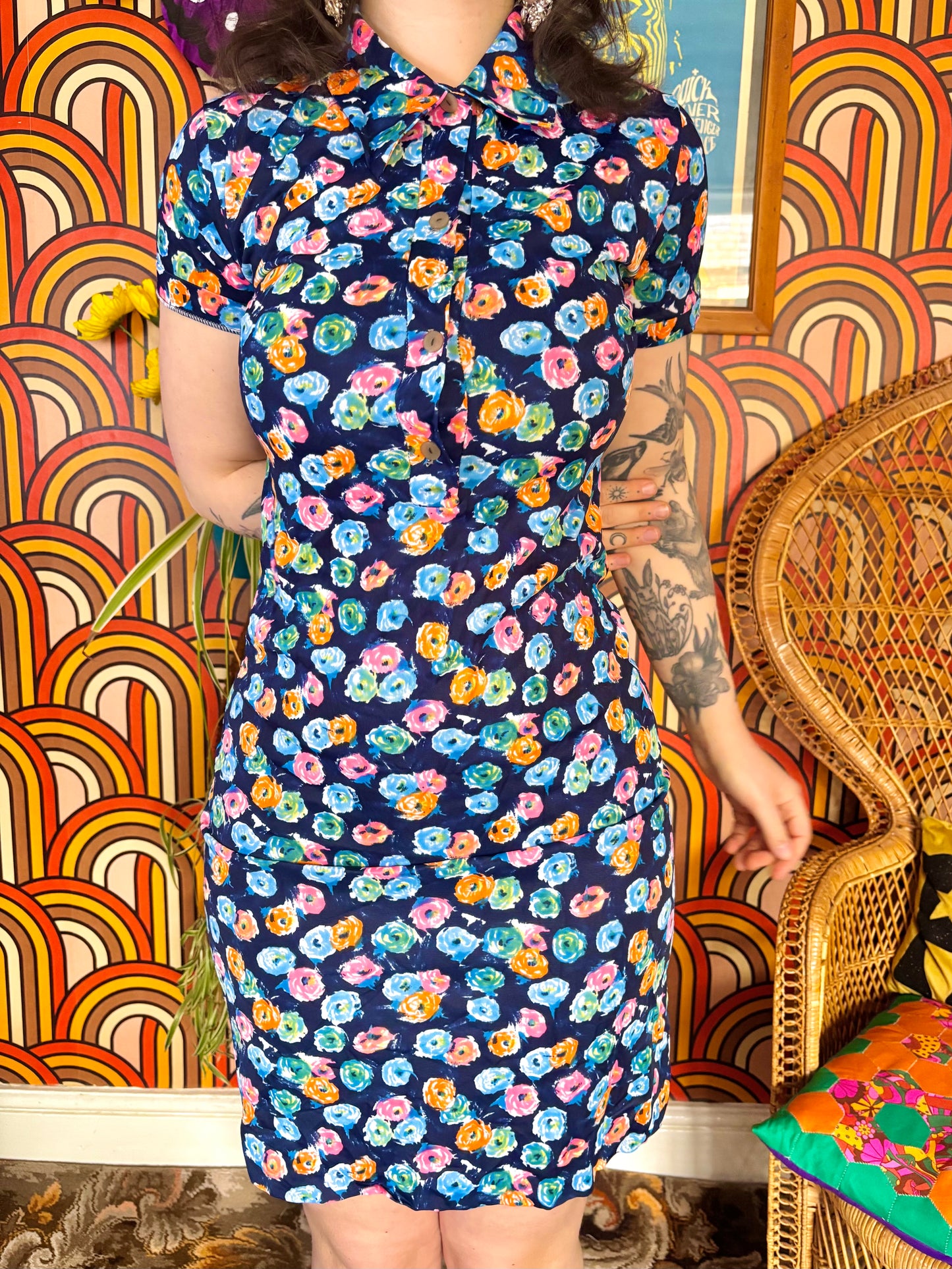 Kitsch Inn Vintage 70s Navy Floral Dress