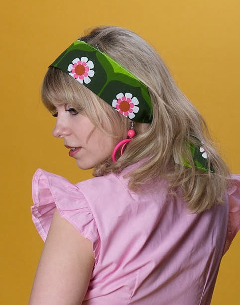 The Daisy Trail Green Skinny Scarf