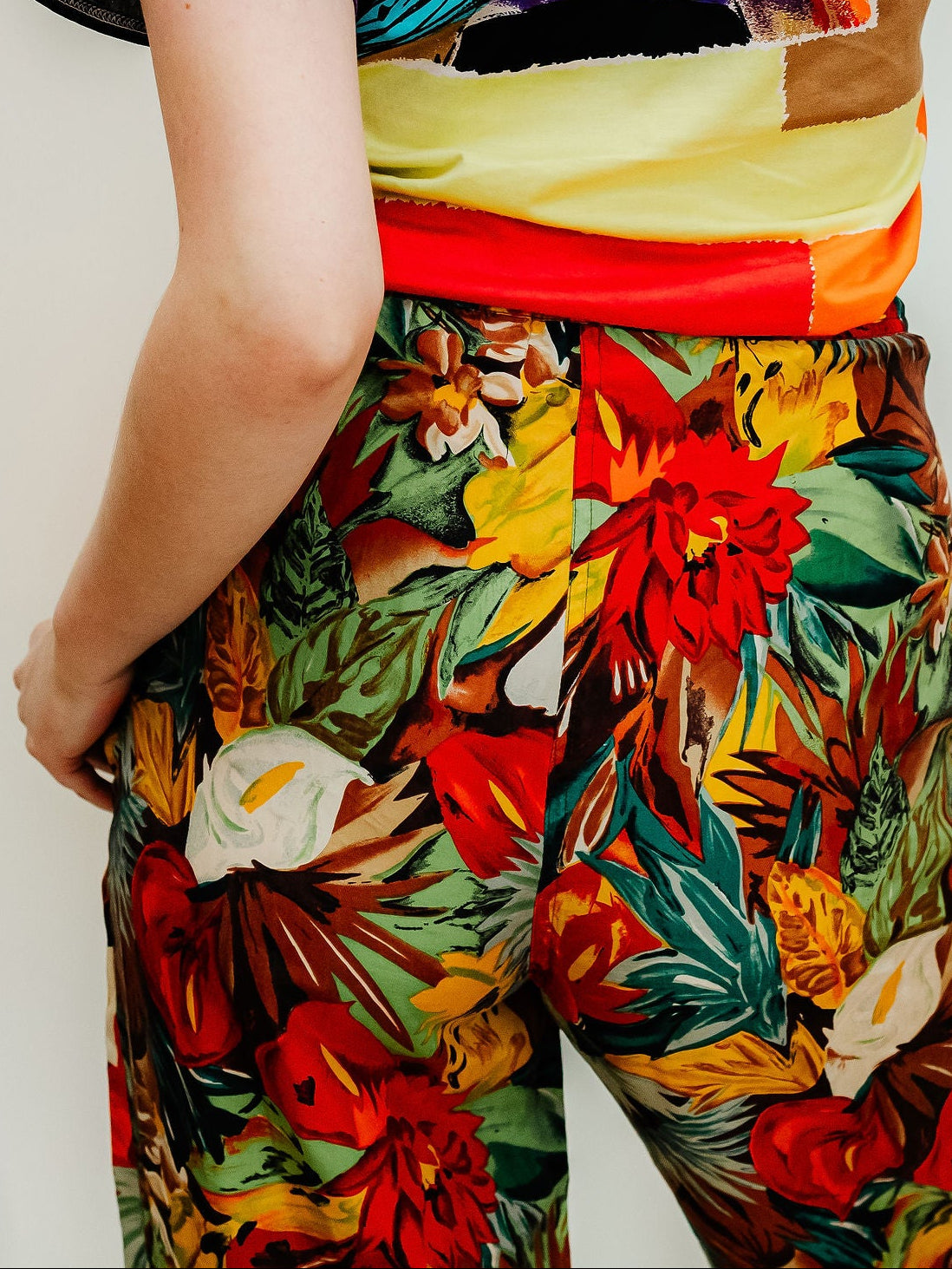 Vintage 80s Colourful Hawaiian Print Trousers