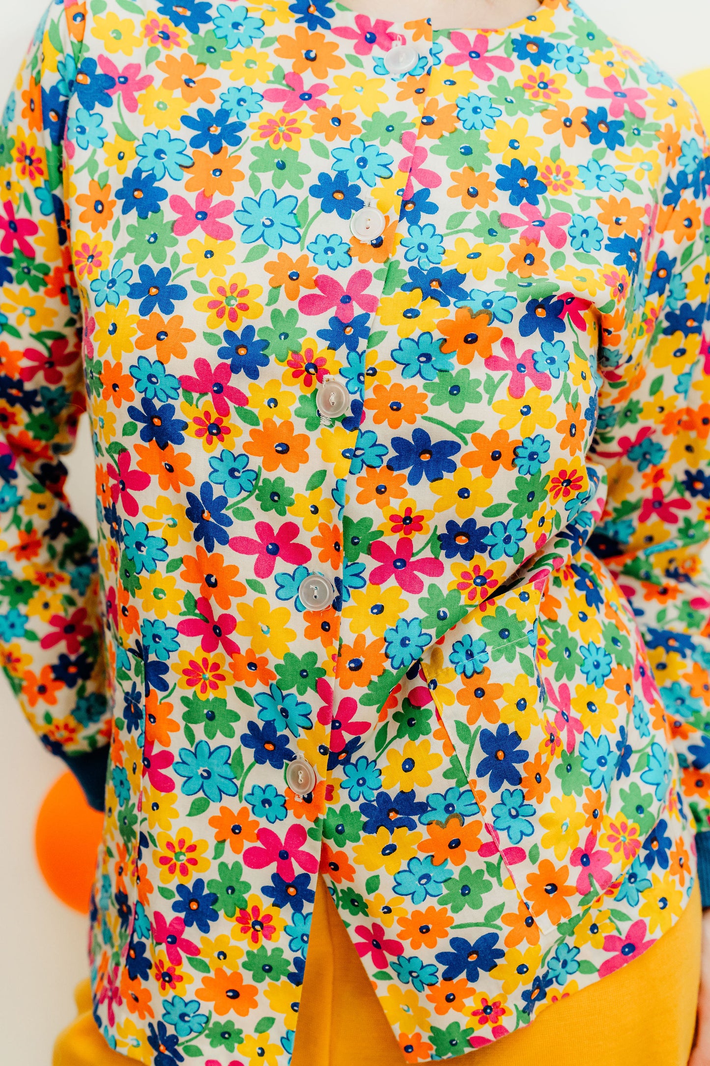 Vintage 80s Rainbow Daisy Print Shirt