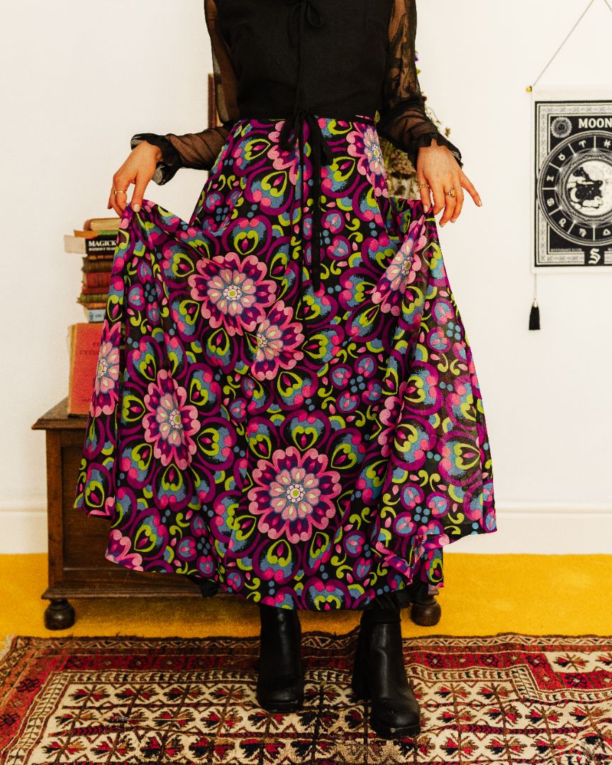 Vintage 70s Black and Purple Psychedelic Print Maxi Dress