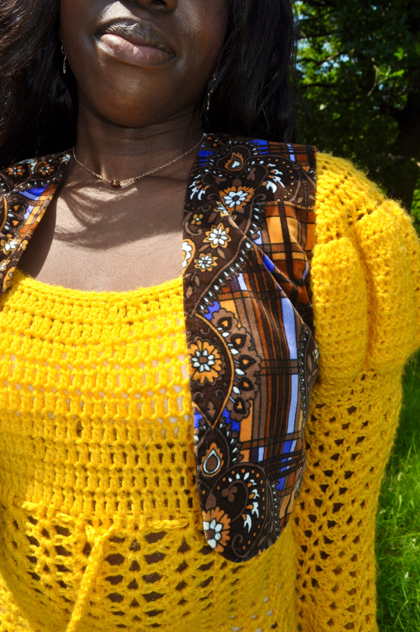 Vintage 70s Colourful Velvet Cropped Waistcoat