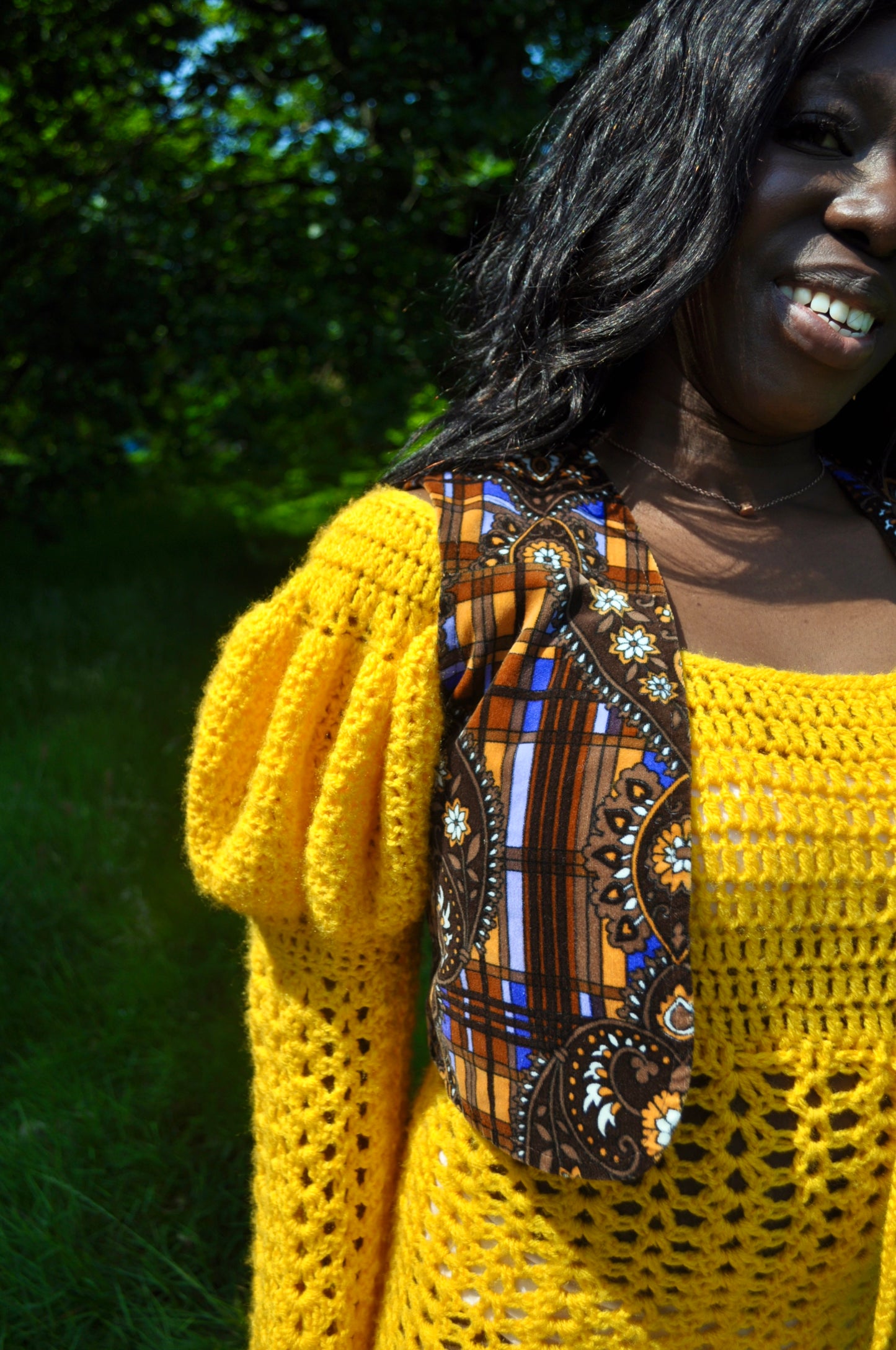 Vintage 70s Colourful Velvet Cropped Waistcoat