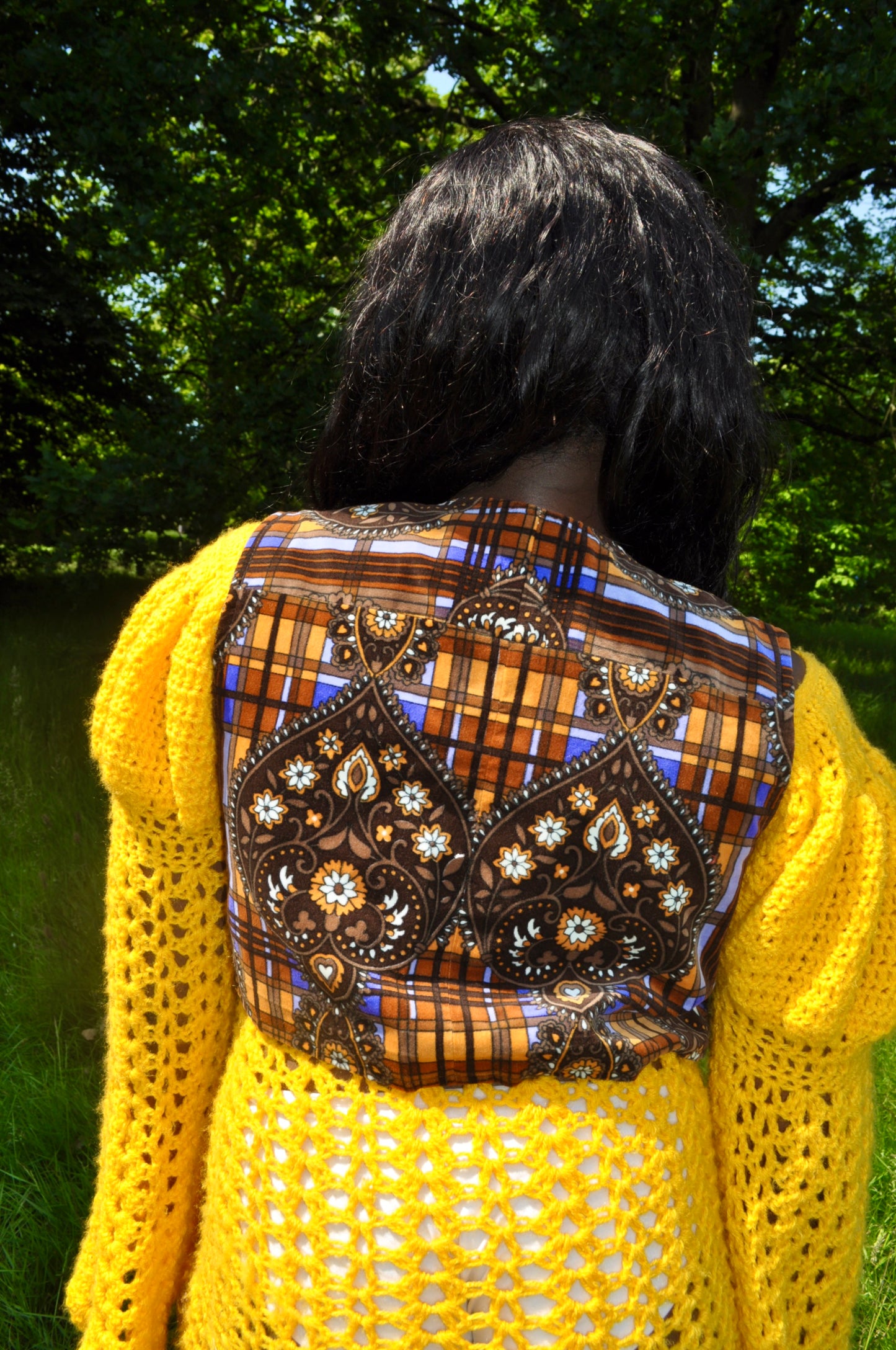 Vintage 70s Colourful Velvet Cropped Waistcoat