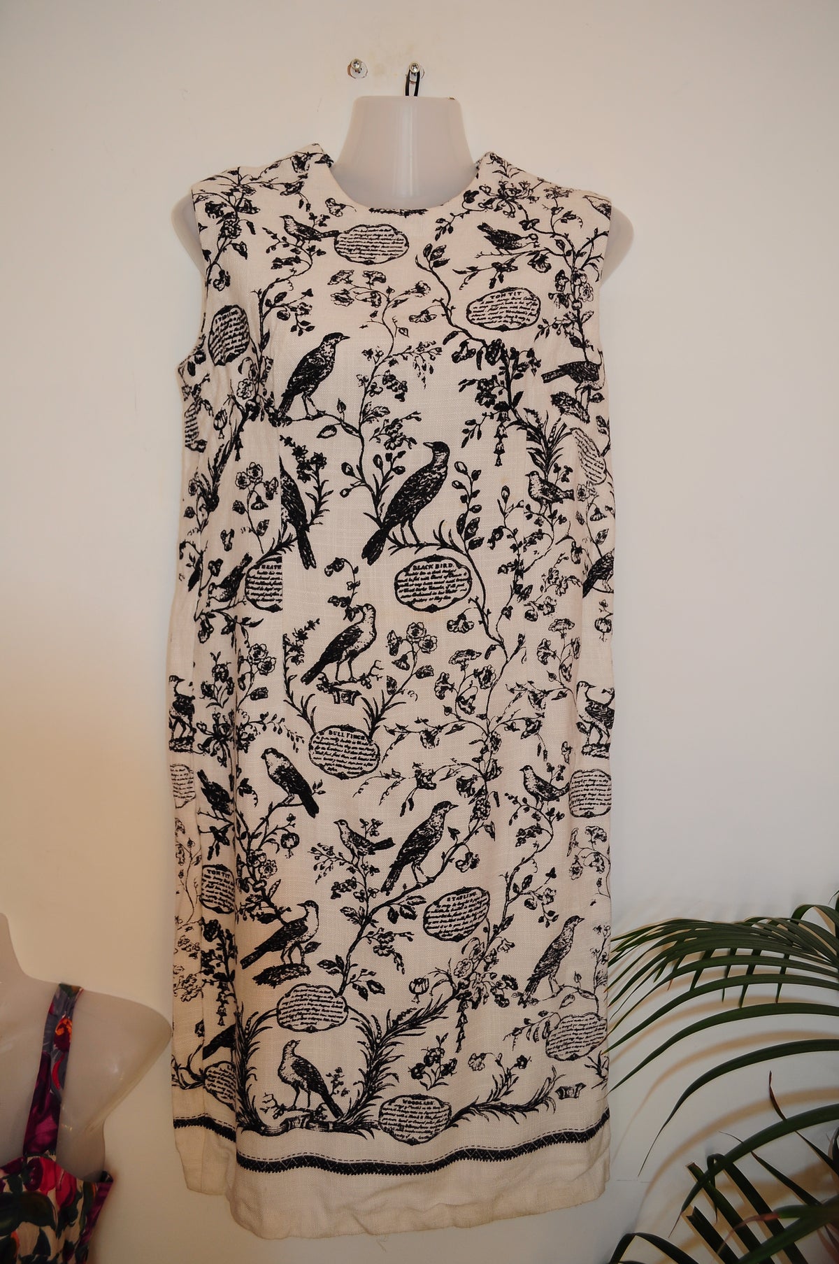 Vintage 60s White Birds Shift Dress