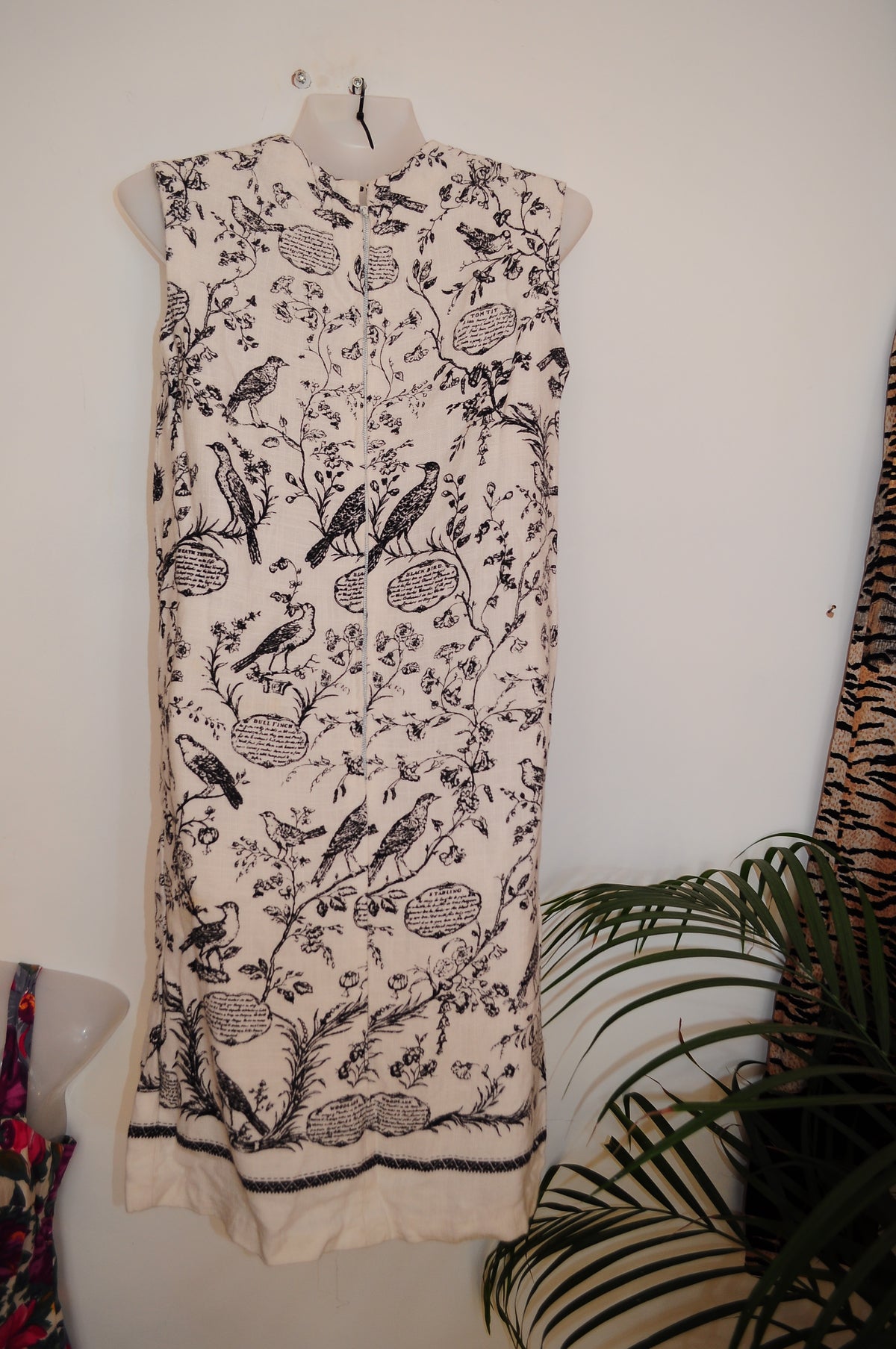 Vintage 60s White Birds Shift Dress