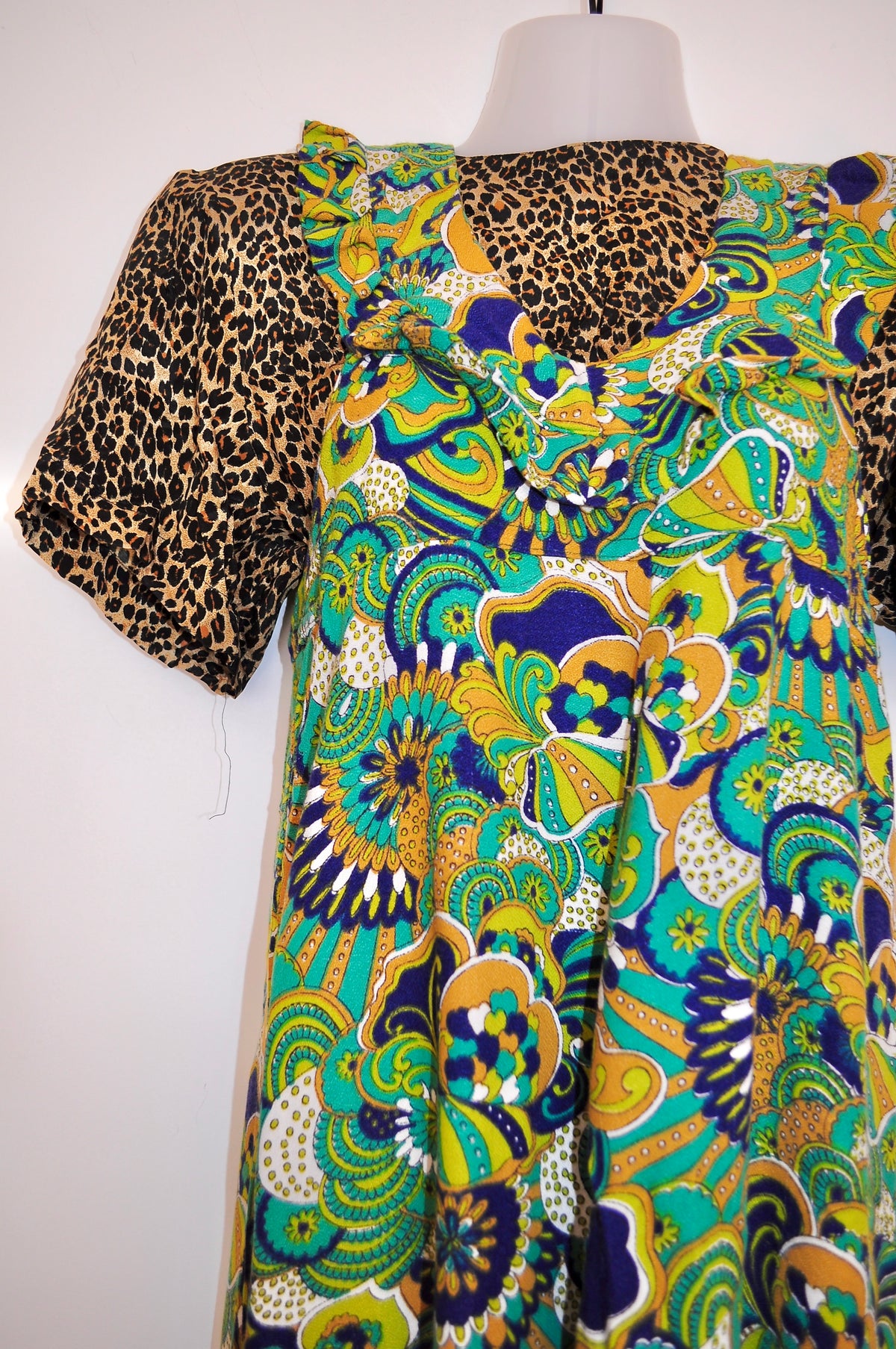 Vintage 70s Green Paisley Frill Midi Dress