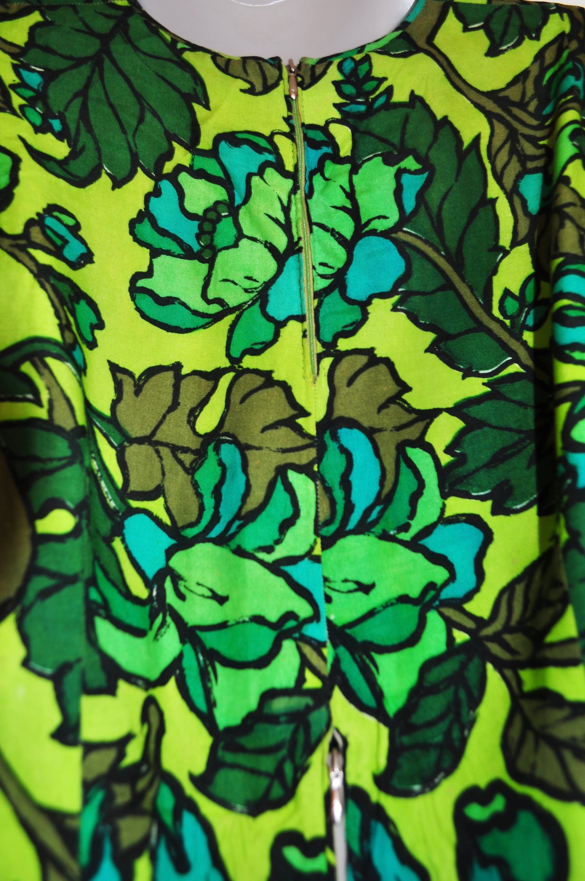Vintage Rare 60s Green Leaf Print Fit and Flare Dress