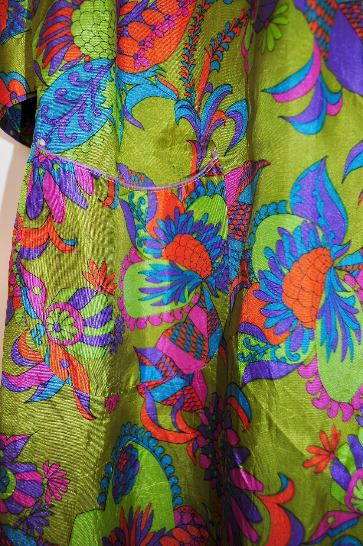 Vintage 60s Green Psychedelic Print House Coat Dress