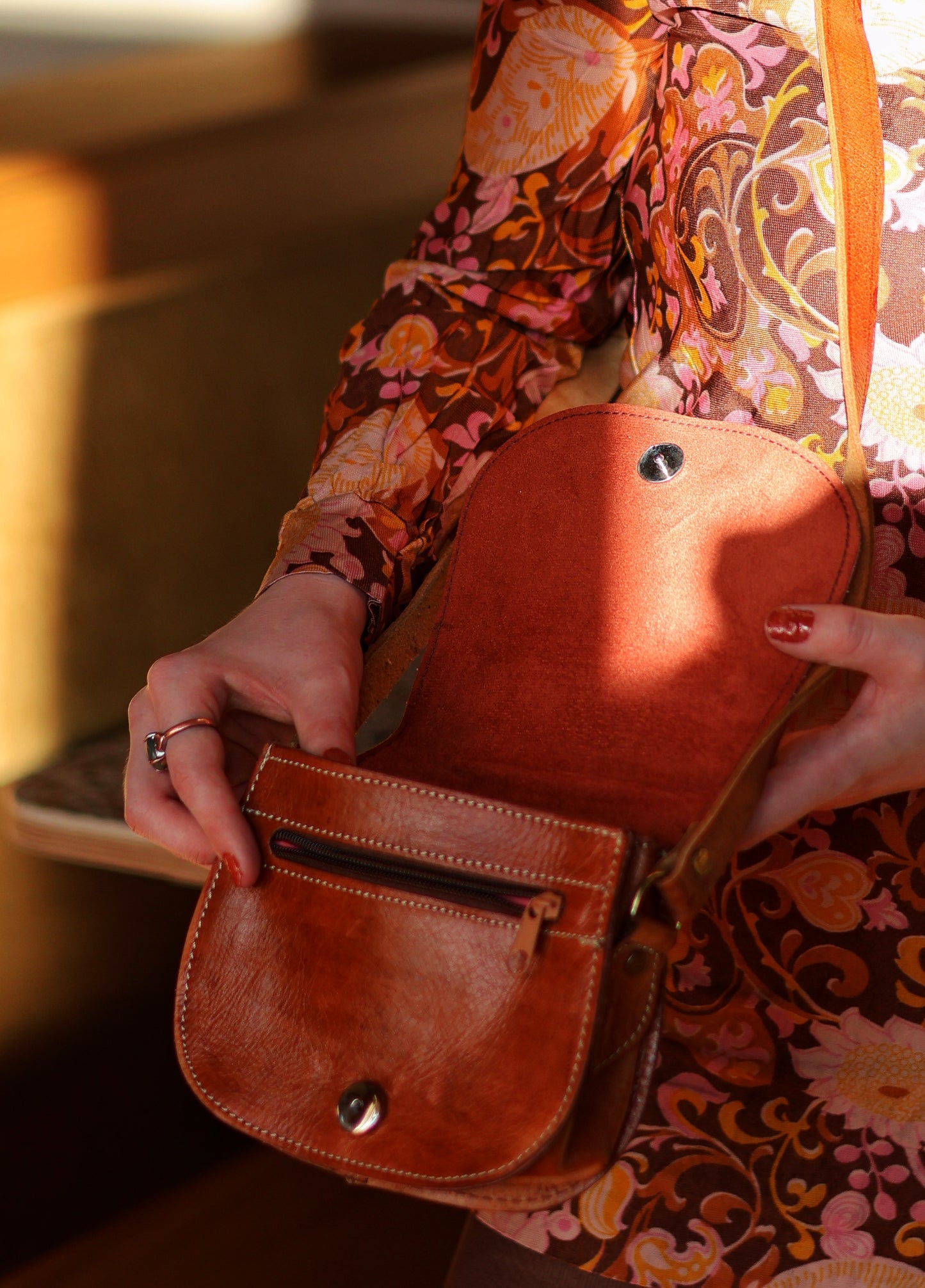 Vintage 70s Tan Leather Mini Crossbody Bag