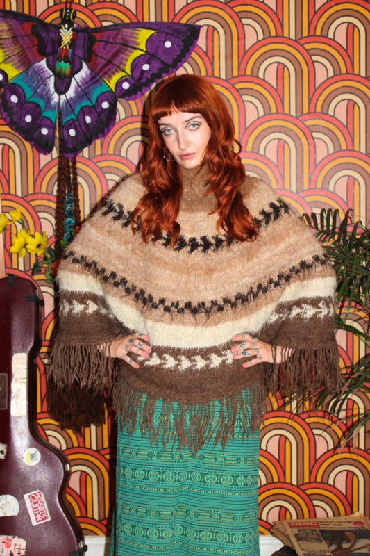 Vintage 70s Brown Knitted Poncho