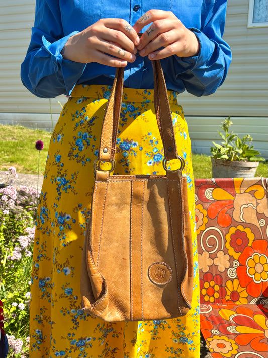 Vintage 70s Tan Leather Shoulder Bag