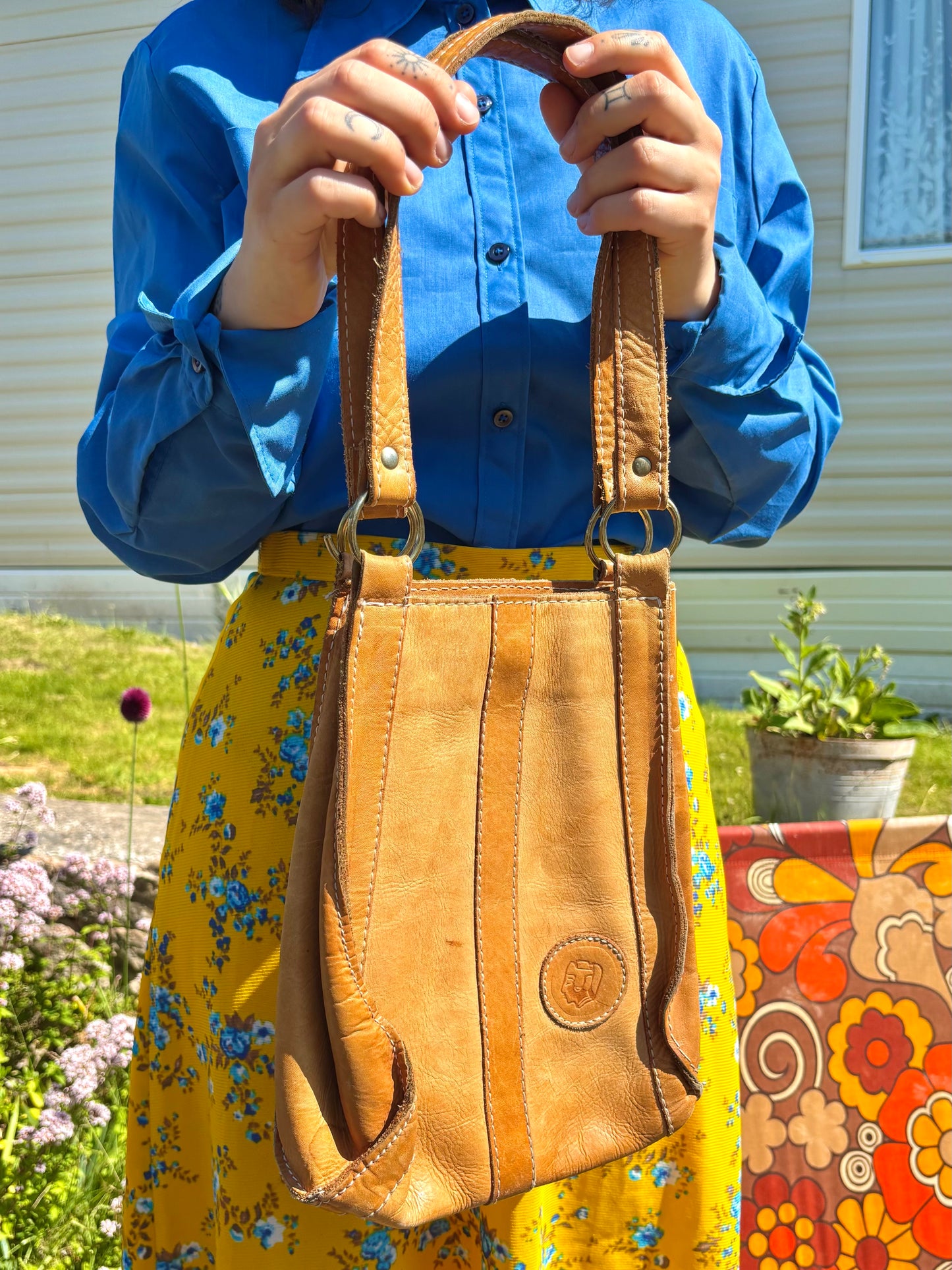 Vintage 70s Tan Leather Shoulder Bag