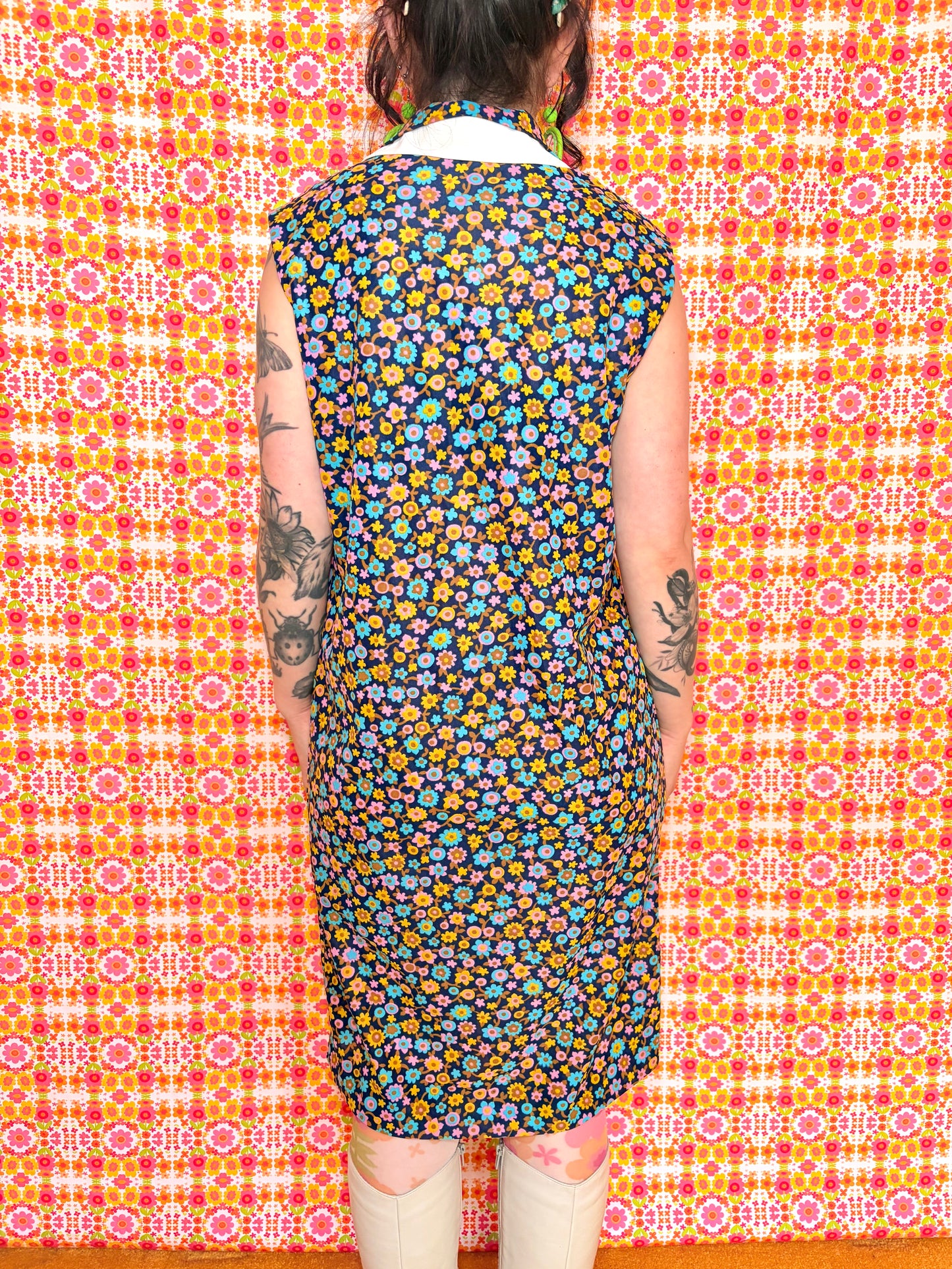 Vintage 60s Blue Daisy Button Down Dress