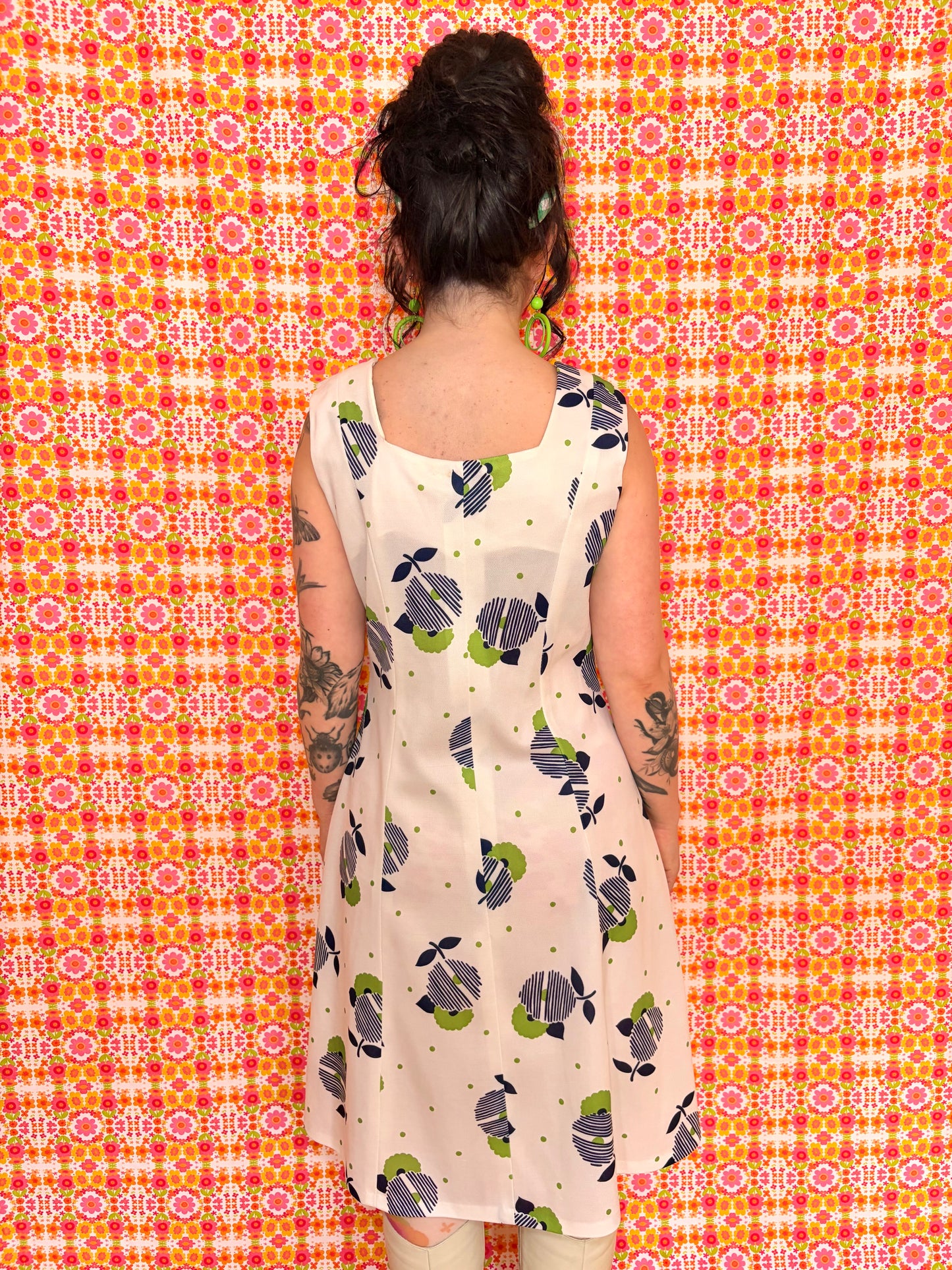 Vintage 70s White Abstract Print Shift Dress