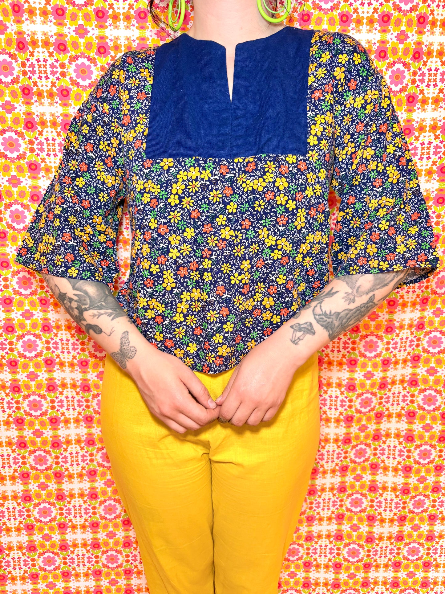 Vintage 70s Blue Floral Cropped Tunic
